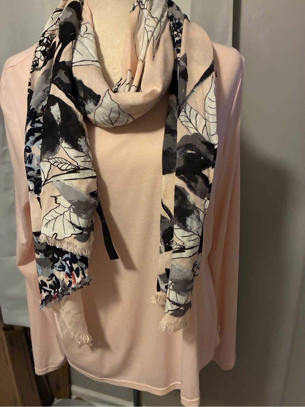 Mondetta Light Pink Women's Top with Floral Print Scarf
